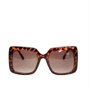 Oversize Tortoise Sunnies
